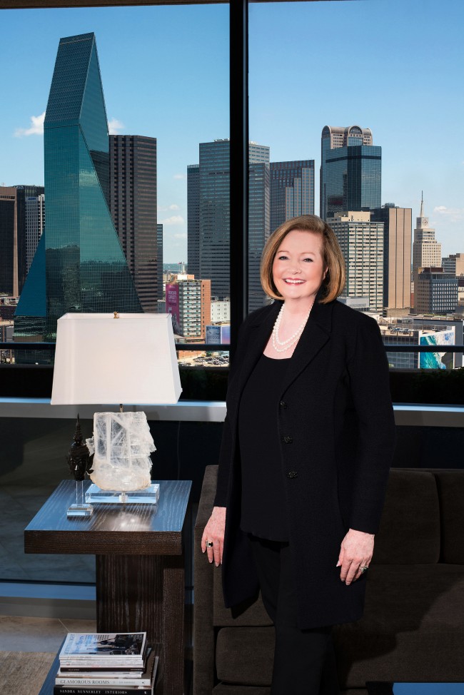 Sharon Quist Extends Reign of RitzCarlton Residences with Record Sale