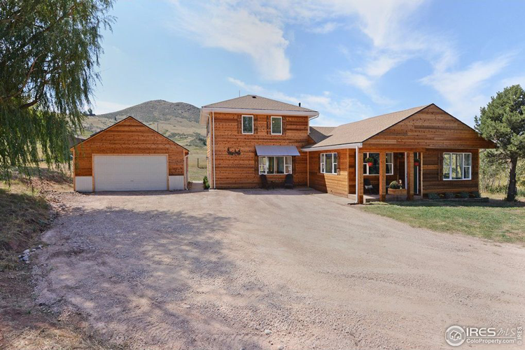 7 Homes For Sale Off the Grid in Northern Colorado