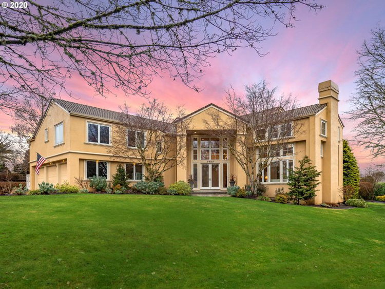 5 Luxurious Homes for Sale in West Linn, Oregon The Local Arrow