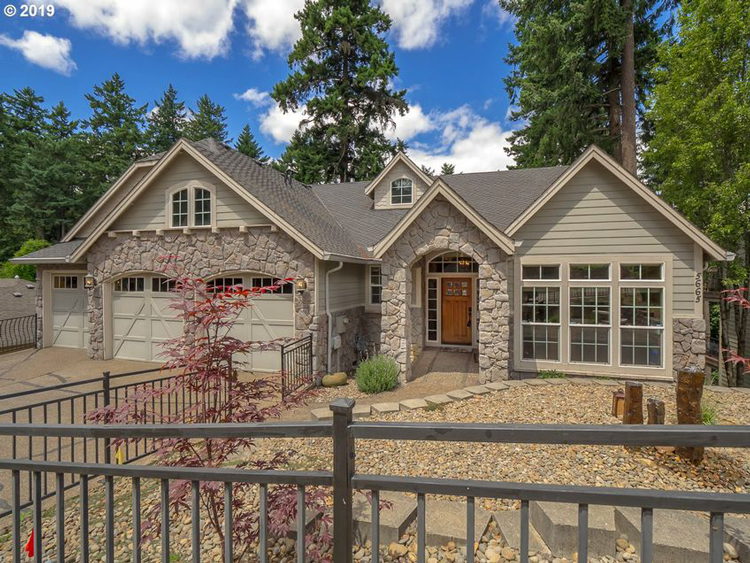 5 Luxurious Homes for Sale in West Linn, Oregon The Local Arrow