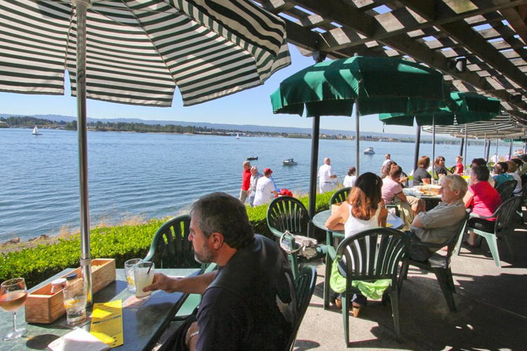 The 9 Best Restaurants In Vancouver Washington With Outdoor Patios The Local Arrow Pacific Northwest Real Estate Blog