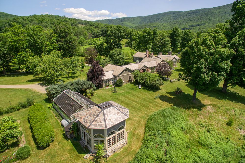 Black Hole Hollow Farm Vermont Inspiration for Ian Fleming NY0321