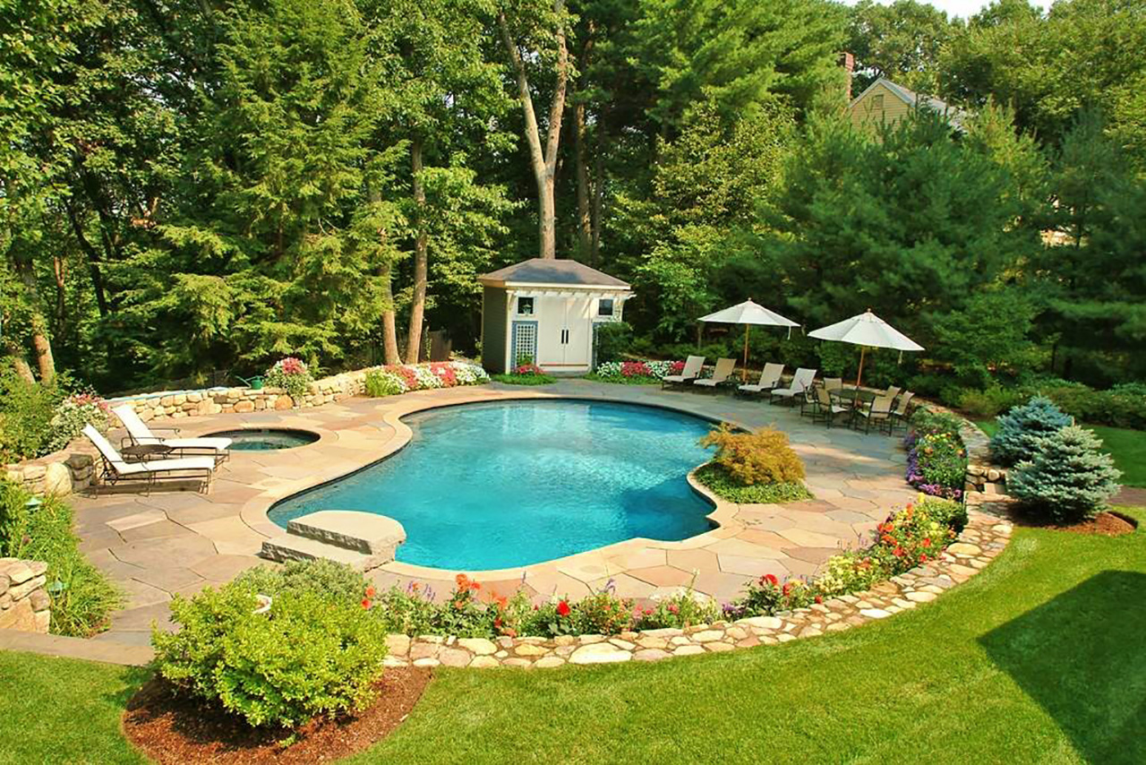 32 Claypit Hill Road | Wayland, MA hot tubs MA2039_22_CC