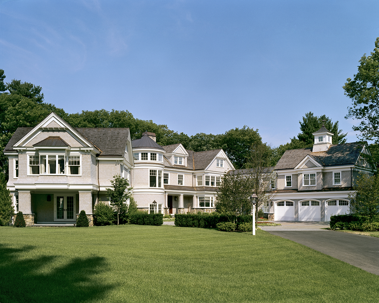 DEDHAM PRIVATE ESTATE. Dedham, MA homes near private schools