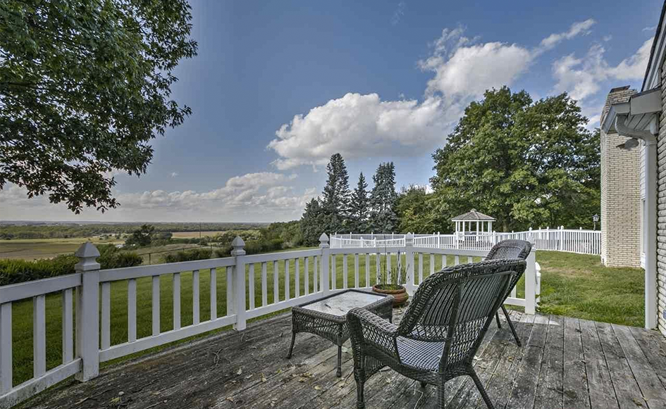 9 Amazing Omaha Area Homes with Over 5 Acres of Land