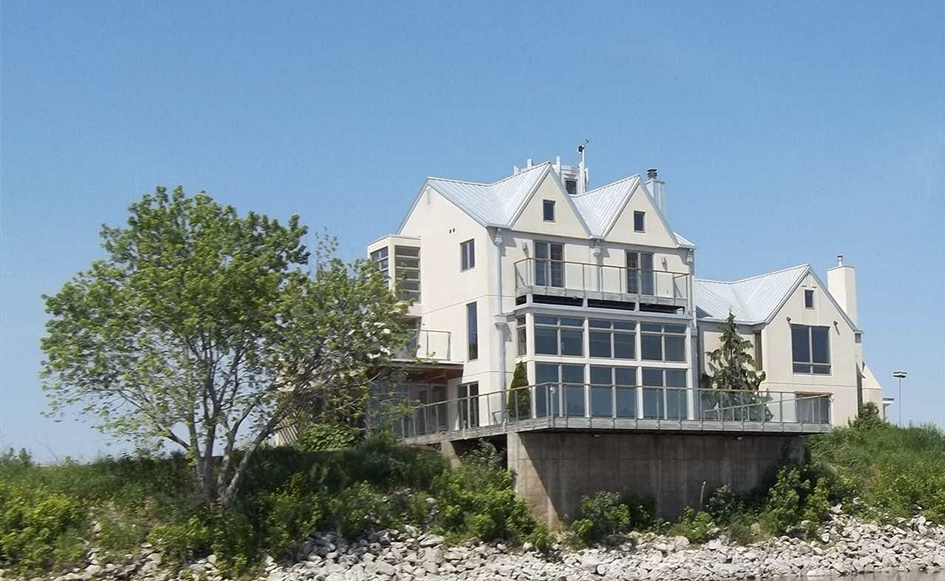 9 Amazing Omaha Area Homes with Over 5 Acres of Land