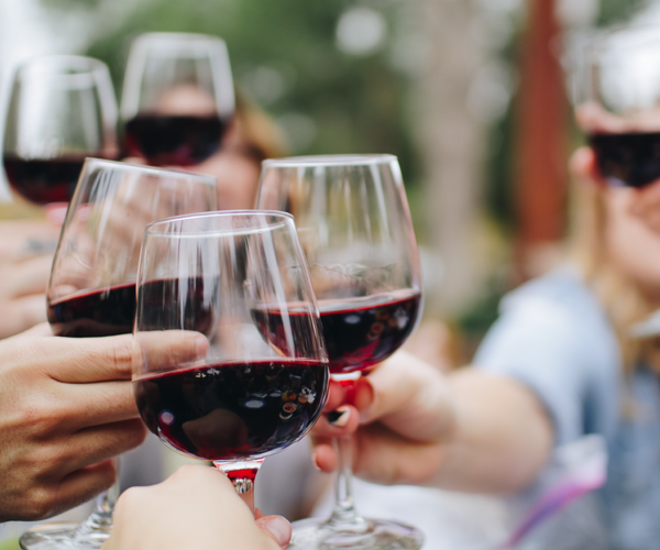 The Best Wineries Near Omaha & Council Bluffs [Interactive Map]